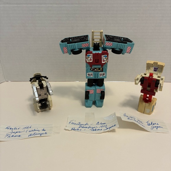 Transformers - 1986 Takara / Hasbro Vehicles - Fire truck, Motorcycle, Ambulance - Picture 5 of 9